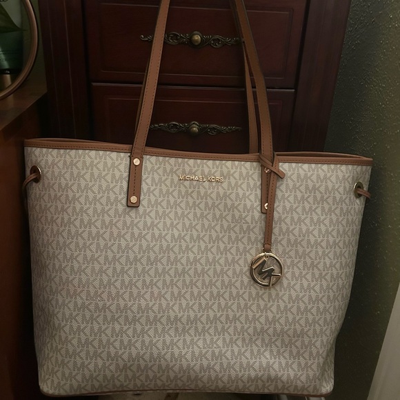 Michael Kors Handbags - Michael Kors Tan and Cream Signature Tote